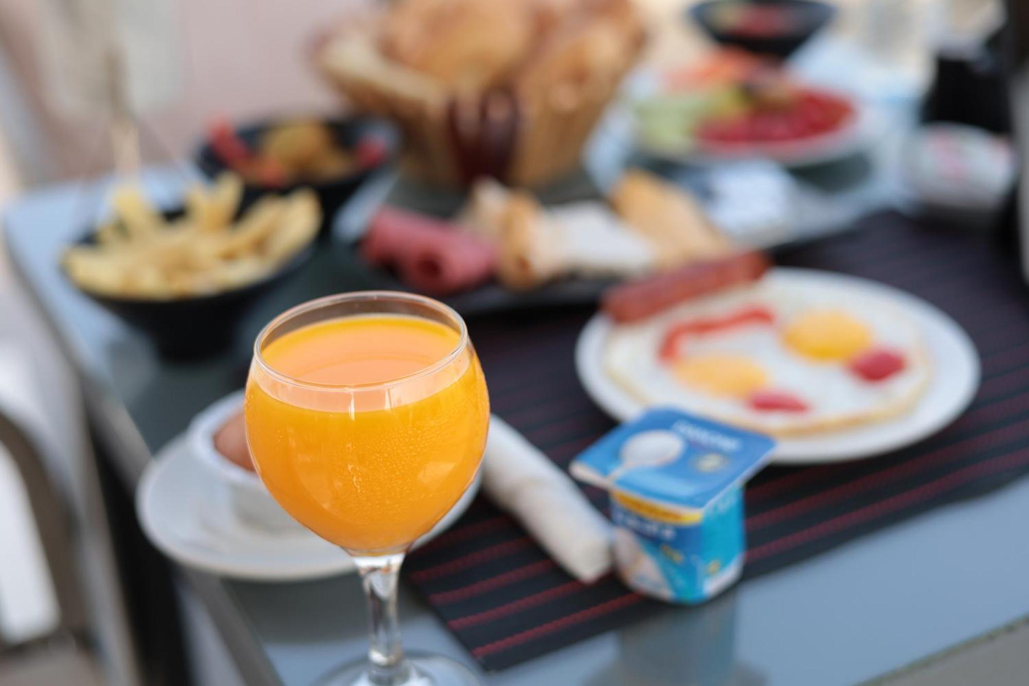 Golden Palm Sunrise Inn Kafrat al Jabal Bagian luar foto